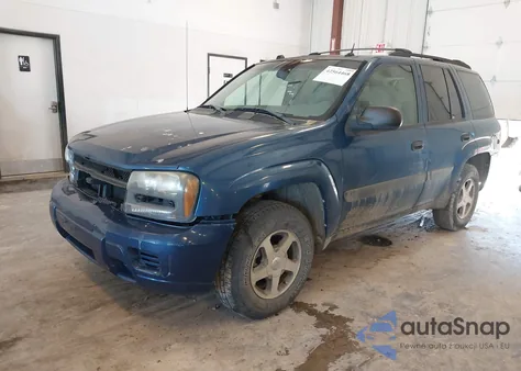 2005 Chevrolet Trailblazer Ls из США, поврежденный, VIN 1GNDT13S852367386